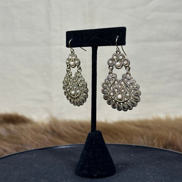 Antique Gold Earrings - Picture 3 of 3